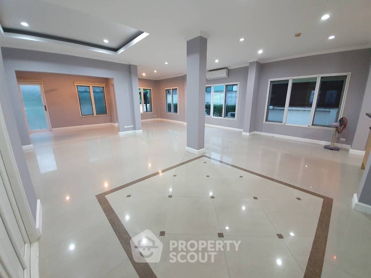 รูป บ้านเดี่ยว 3 ห้องนอน ขาย ที่ Perfect Masterpiece Ekamai - Ramintra (ลาดพร้าว) (ID 2101800) - รูปที่ 7/17