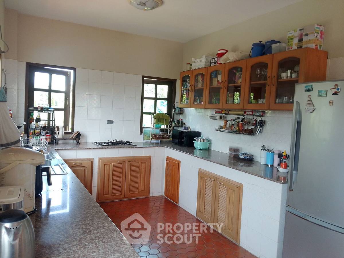 รูป วิลล่า 3 ห้องนอน พื้นที่ 300 ตร.ม. สำหรับขาย ใน ห้วยใหญ่ ชลบุรี (ID 2146445) - รูปที่ 5/18