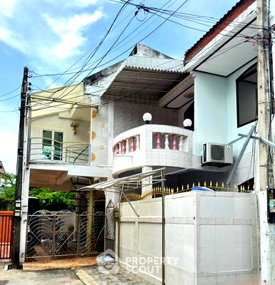 บ้านเดี่ยว วัดพระใหญ่ : บ้าน 3 ห้องนอน สำหรับขาย เดอะ วิลเลจ (พัทยาใต้) เลี้ยงสัตว์ได้ (ID 2032898)