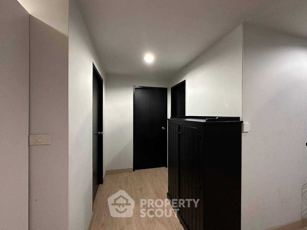 picture 3-BR 85 Sqm Condo For Sale at The Kris Ratchada 17, 400m to MRT Sutthisan (ID 2280401) - 6/12