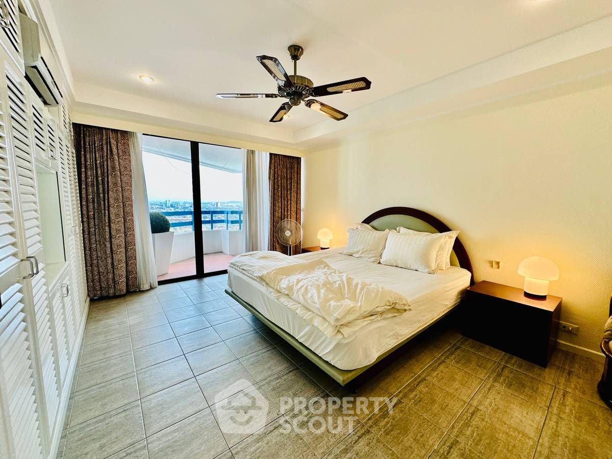 รูป คอนโด 3 ห้องนอน ชั้น 29 ขนาด 289 ตร.ม. ที่ Jomtien Plaza Condotel (ID 2069063) - รูปที่ 8/17
