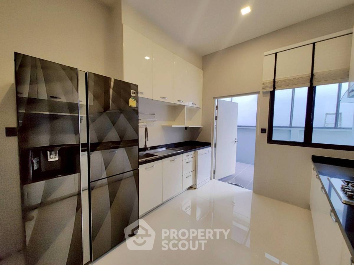 รูป บ้าน 5 ห้องนอน ขาย ที่ แกรนด์ บางกอก บูเลอวาร์ด พระราม 9 เขตสะพานสูง (ID 2228980) - รูปที่ 30/30