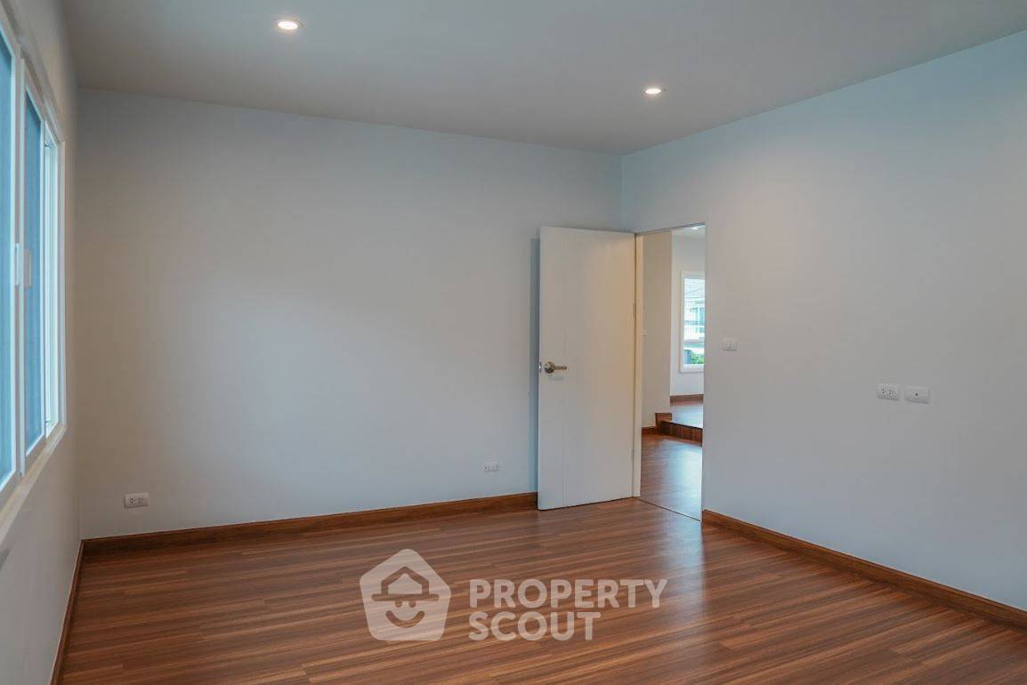 picture 4-BR House 213 Sqm For Sale, Supalai Palm Spring Banpon Phuket (ID 1884662) - 11/17