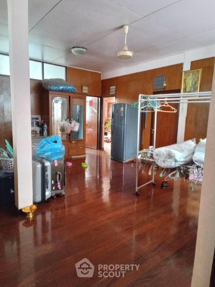 รูป บ้าน 3 ห้องนอน สำหรับขาย ทำเลดินแดง ใกล้ MRT สุทธิสาร เป็นมิตรกับสัตว์เลี้ยง (ID 2155439) - รูปที่ 4/11