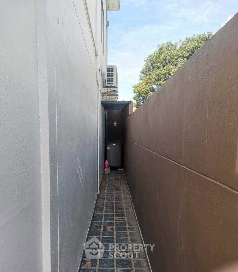 รูป คอนโด 3 ห้องนอน ขาย ในโครงการ Wyndham Jomtien Pattaya พัทยา (ID 2150574) - รูปที่ 8/10