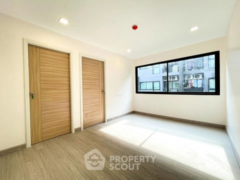 คอนโด 2 ห้องนอน B Republic Condominium ใกล้ BTS อุดมสุข 400 เมตร (ID 2003719)