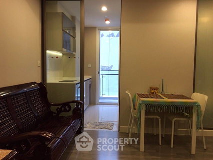 คอนโด 1 ห้องนอน The Room Sathorn ขนาด 46 ตร.ม. ใกล้ BTS เซนต์หลุยส์ 300 ม. (ID 1423020)