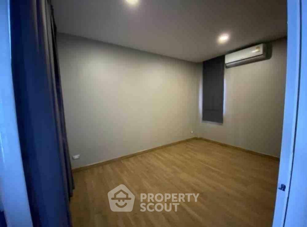 รูป บ้าน 3 ห้องนอน ขาย พร้อมเลี้ยงสัตว์ Centro Ramintra-Chatuchot เขตสายไหม (ID 1393973) - รูปที่ 25/43