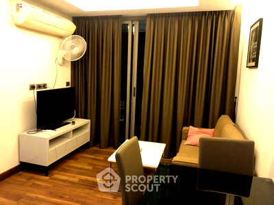 Condos for sale : 1-BR 43 Sqm Condo For Sale At The Peak Towers, Near Pratumnak (ID 1154397)