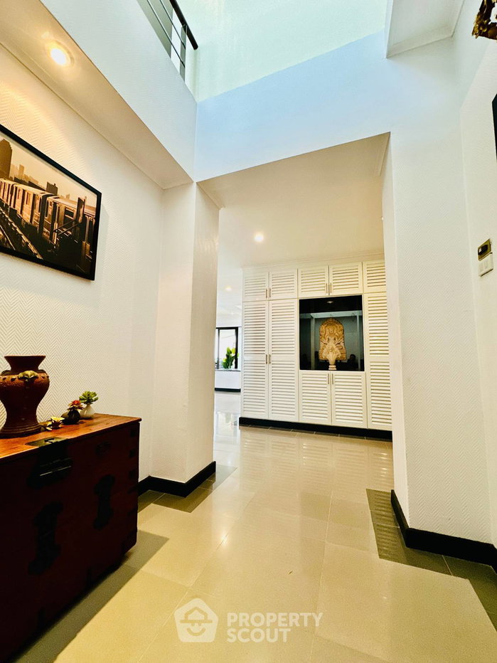 รูป คอนโด 3 ห้องนอน ชั้น 29 ขนาด 289 ตร.ม. ที่ Jomtien Plaza Condotel (ID 2069063) - รูปที่ 7/17