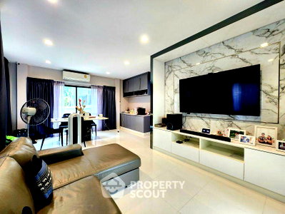 Houses for sale Nonthaburi : 4-BR House For Sale Life Bangkok Boulevard Ratchaphruek-Rattanatibet, Om Kret (ID 2147337)