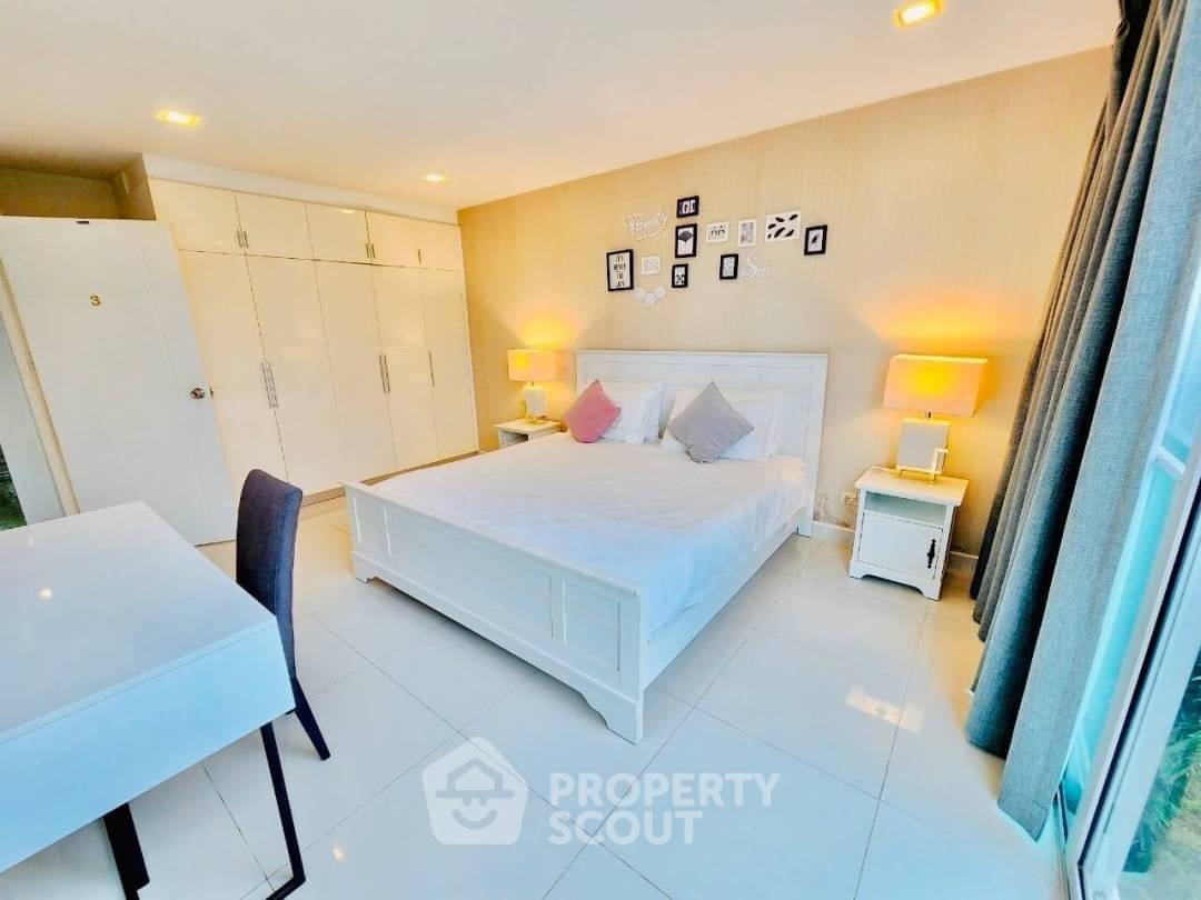 รูป คอนโด 3 ห้องนอน Club Royal Condominiums ขนาด 116 ตร.ม. ใกล้ Sanctuary of Truth (ID 1553083) - รูปที่ 4/14