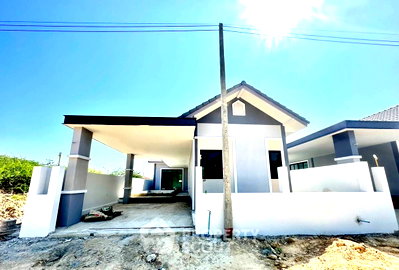 Houses for sale Hua Hin Bus Station : 3-BR Pet-Friendly Villa In Hua Hin City, Nong Kae (ID 2042863)