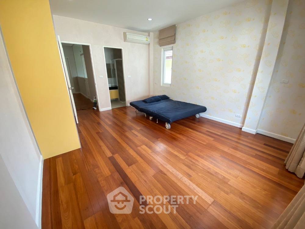 รูป บ้าน 5 ห้องนอน 410 ตร.ม. ปรับได้กับสัตว์เลี้ยง วิลล่า นครินทร์ อ่อนนุช-วงแหวน ใกล้สนามบินสุวรรณภูมิ (ID 1308477) - รูปที่ 11/41