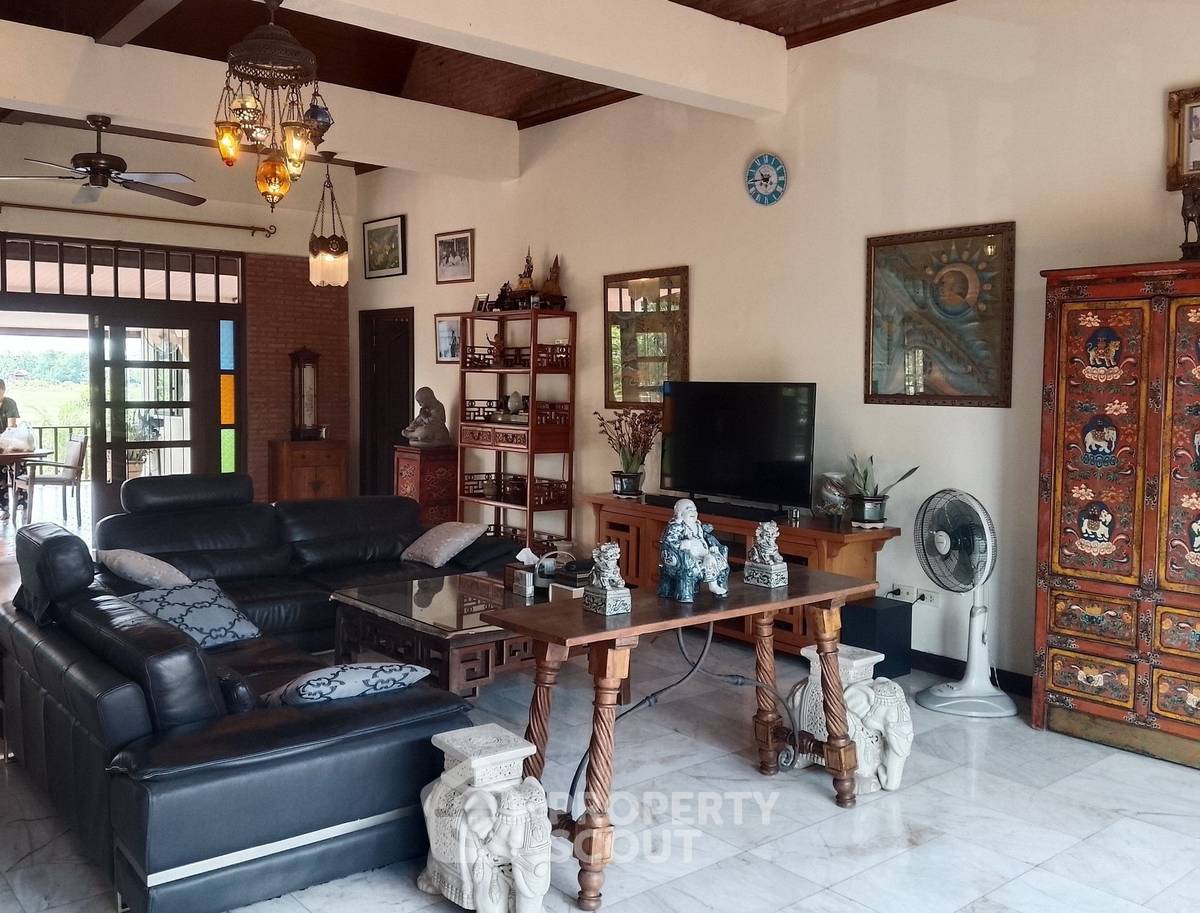 รูป วิลล่า 3 ห้องนอน พื้นที่ 300 ตร.ม. สำหรับขาย ใน ห้วยใหญ่ ชลบุรี (ID 2146445) - รูปที่ 4/18