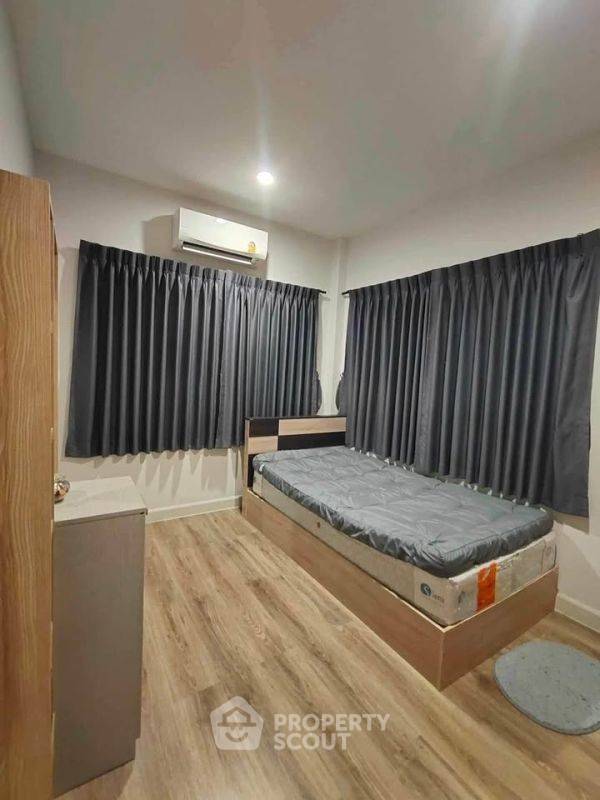 รูป ทาวน์โฮม 4 ห้องนอน ขาย ที่ Verve Petchkasem 81 ใกล้หนองแขม (ID 2150518) - รูปที่ 4/9