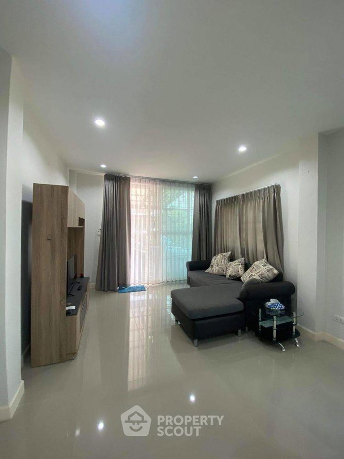 รูป บ้านเดี่ยว 3 ห้องนอน ขาย ใน เดอะ ยูร์บาน่า+6 สันกำแพง (ID 2147326) - รูปที่ 3/9