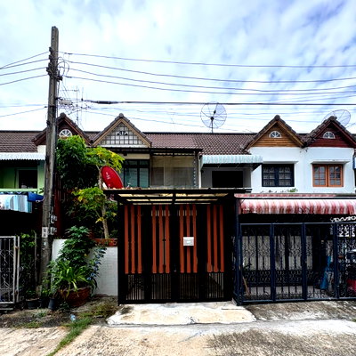 ทาวน์โฮม นนทบุรี : ทาวน์เฮาส์ 2 ชั้น พัฒนสุข ใกล้ MRT ปากเกร็ด–ศรีรัช บิวท์อินครบ เข้าอยู่ได้เลย