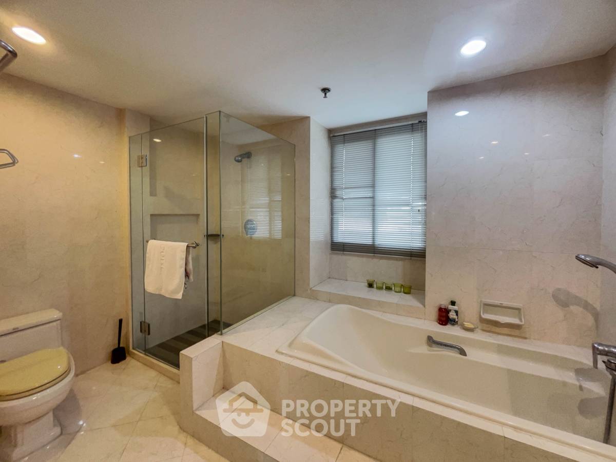 รูป คอนโด 3 ห้องนอน 320 ตร.ม. ขายที่ 33 Tower ใกล้ BTS พร้อมพงษ์ (ID 2053519) - รูปที่ 27/30