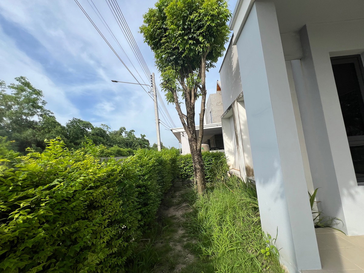 รูป ขายบ้านเดี่ยวสไตล์โมเดิร์น Living Loft ลำลูกกา คลอง 9 | หรูหรา กว้างขวาง วัสดุพรีเมียม พร้อมเข้าอยู่ - รูปที่ 10/25