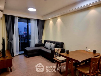 Condos for sale : 1-BR 37 Sqm On 10th Floor Regal Sathon-Naradhiwas, Near Sathon (ID 1446013)