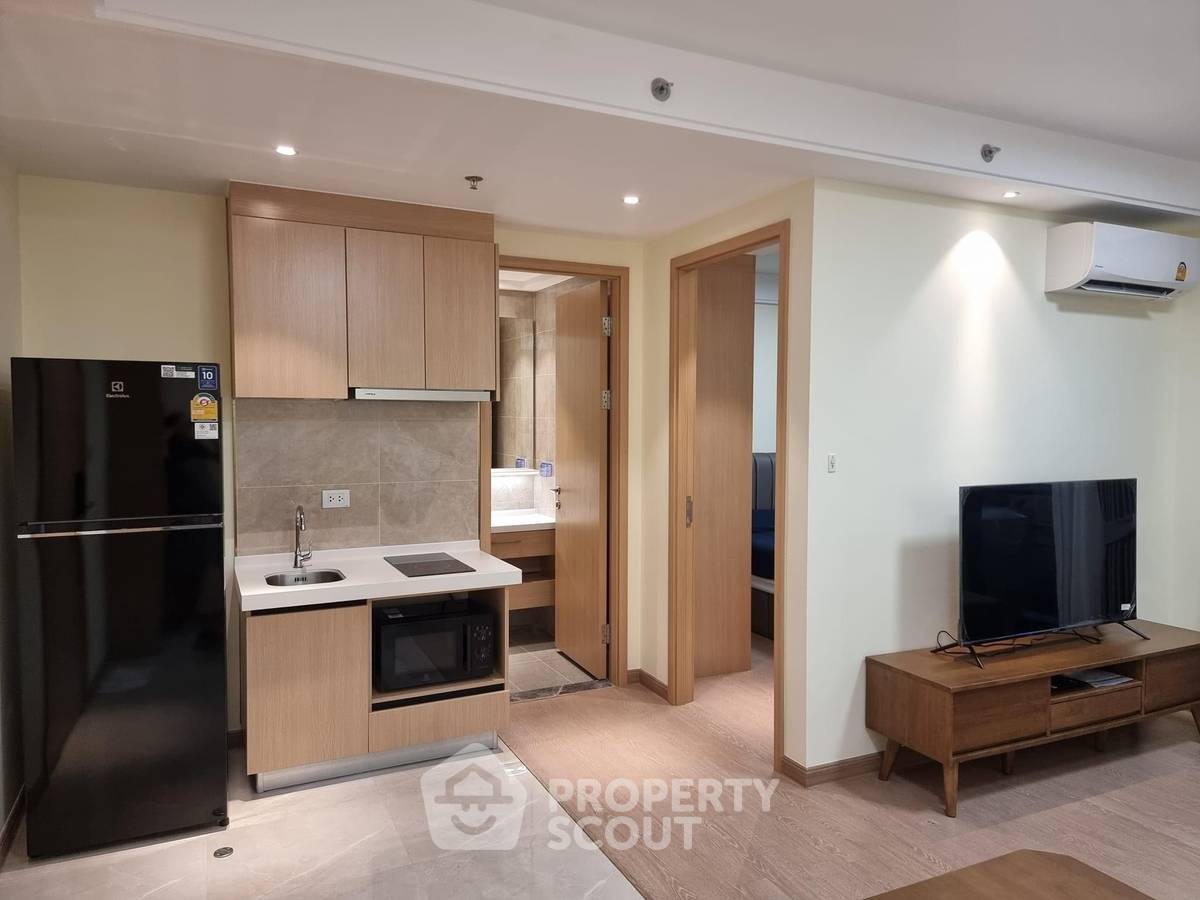 รูป คอนโด 1 ห้องนอน 37 ตร.ม. ชั้น 10 Regal Sathon-Naradhiwas ใกล้สาทร (ID 1446013) - รูปที่ 3/10