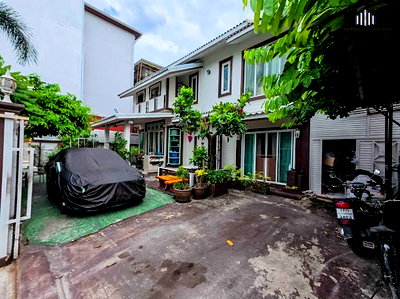 บ้านเดี่ยว วิทยาลัยเทคโนโลยีสยาม : ทำเลหายาก!!! ขายบ้านเดี่ยว  ในจรัญสนิทวงศ์ซอย 13 (บางแวก 18) พื้นที่ 60 ตารางวา  ทำเลดีมาก ใกล้ ถนนจรัญสนิทวงศ์ และMrt สายสีน้ำเงิน ราคาพิเศษ!!