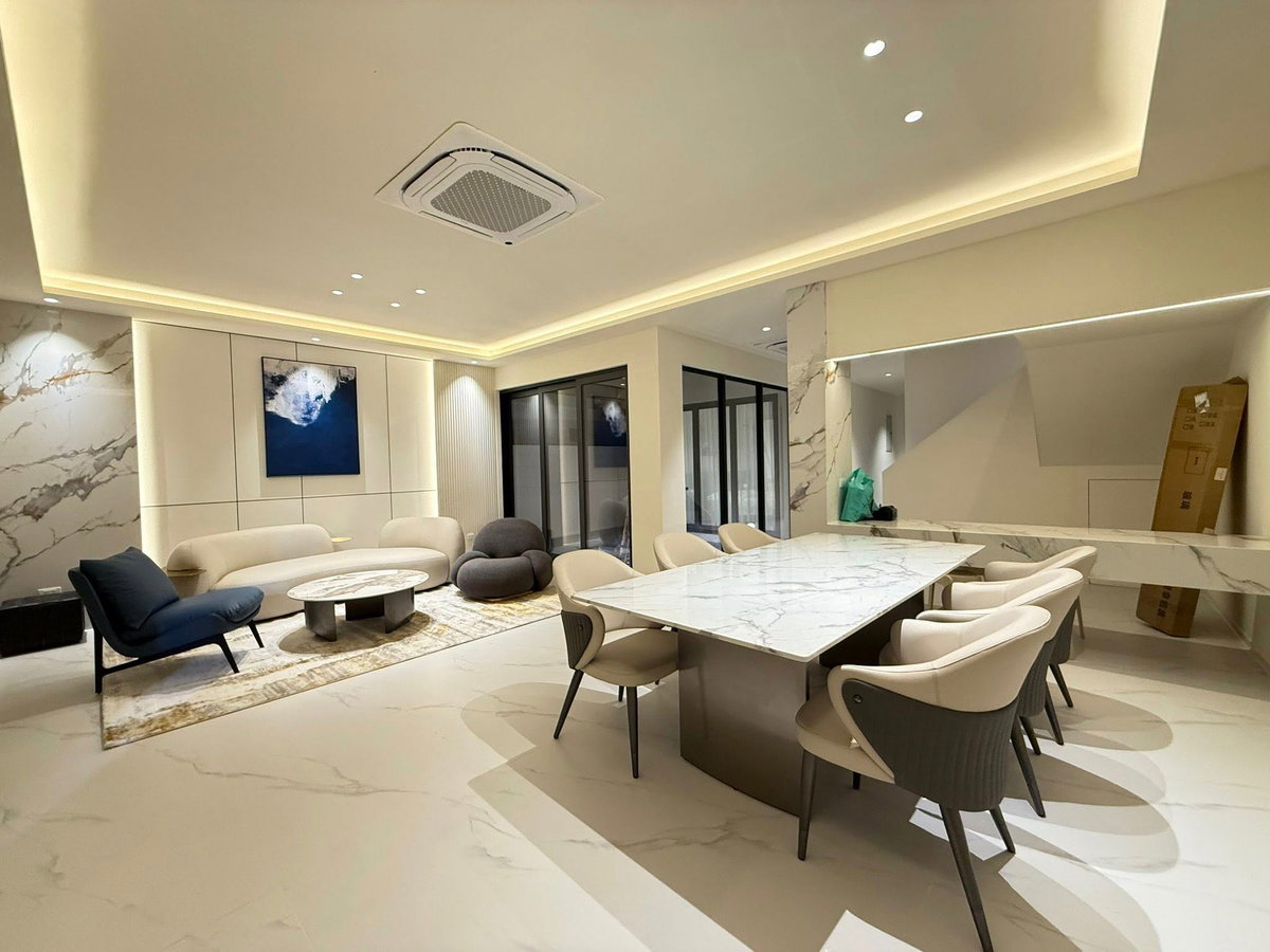รูป Suksabai Pool Villa – บ้านพักพร้อมสระว่ายน้ำ สำหรับเช่า บ้านขนาดใหญ่ รองรับการอยู่อาศัยหรือทำธุรกิจ 5 ห้องนอน 6 ห้องน้ำ - รูปที่ 10/15
