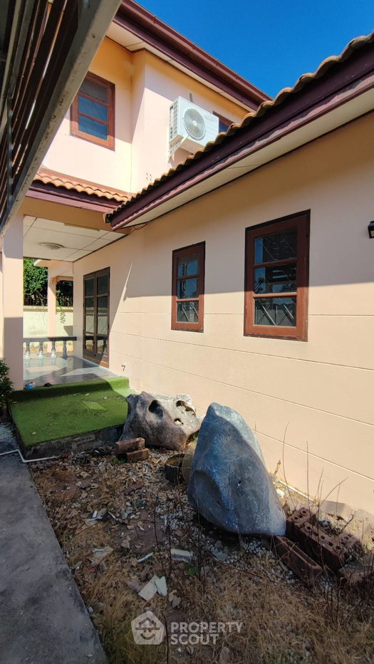 รูป บ้าน 4 ห้องนอน สำหรับขาย 320 ตร.ม. โคกแฝด หนองจอก (เลี้ยงสัตว์ได้) (ID 1466983) - รูปที่ 19/22