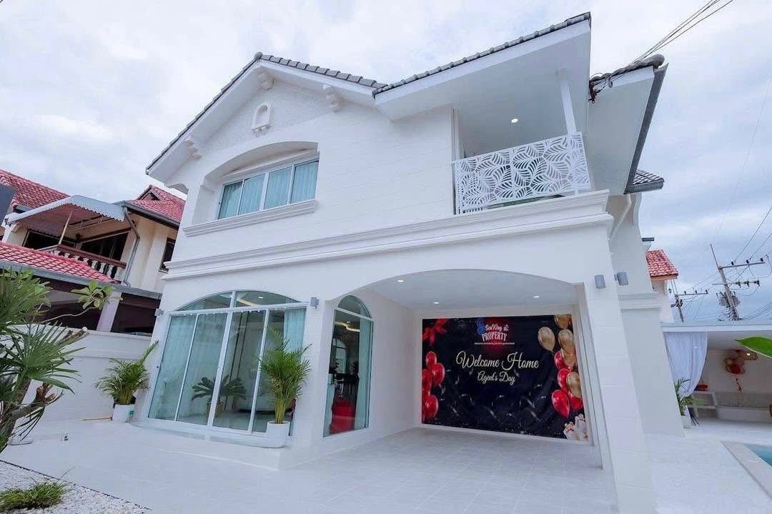 รูป ให้เช่าบ้านพัทยา คันทรีคลับวิลจ์ | ราคาเช่า: 85,000 บาท/เดือน5 ห้องนอน 4 ห้องน้ำ รีโนเวทใหม่ - รูปที่ 8/12