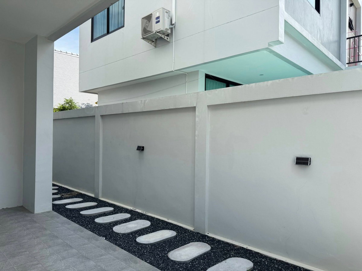 รูป Hivery Pool Villa – บ้าน 2 ชั้น ให้เช่าสำหรับอยู่อาศัย 3 ห้องนอน 3 ห้องน้ำ 1 ห้องครัว 1 ห้องนั่งเล่น - รูปที่ 12/15