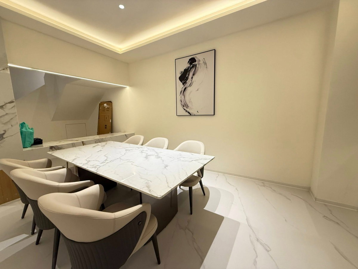 รูป Suksabai Pool Villa – บ้านพักพร้อมสระว่ายน้ำ สำหรับเช่า บ้านขนาดใหญ่ รองรับการอยู่อาศัยหรือทำธุรกิจ 5 ห้องนอน 6 ห้องน้ำ - รูปที่ 11/20