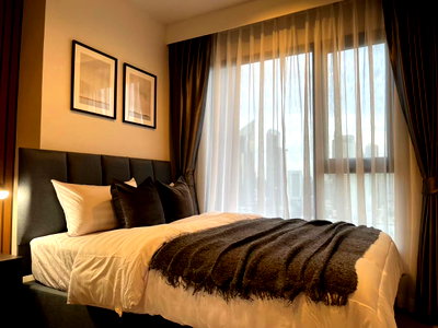 Condos for rent : @Condorental condo for rent Life Asoke Hype