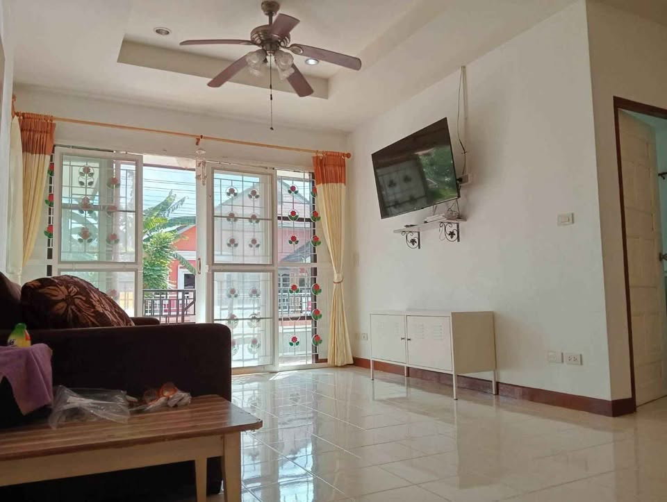 รูป บ้านว่างปล่อยเช่า ทำเล: หนองปรือ พัทยา ค่าเช่า: 30,000 บาท/เดือน 3 ห้องนอน 2 ห้องน้ำ - รูปที่ 8/11