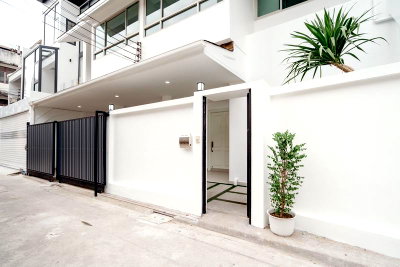 Townhouses for sale One Bangkok : 🔥🔥Best price!! 4b6b 39.9mb - Townhome - Sukhumvit 15 📞Call 090 919 9898