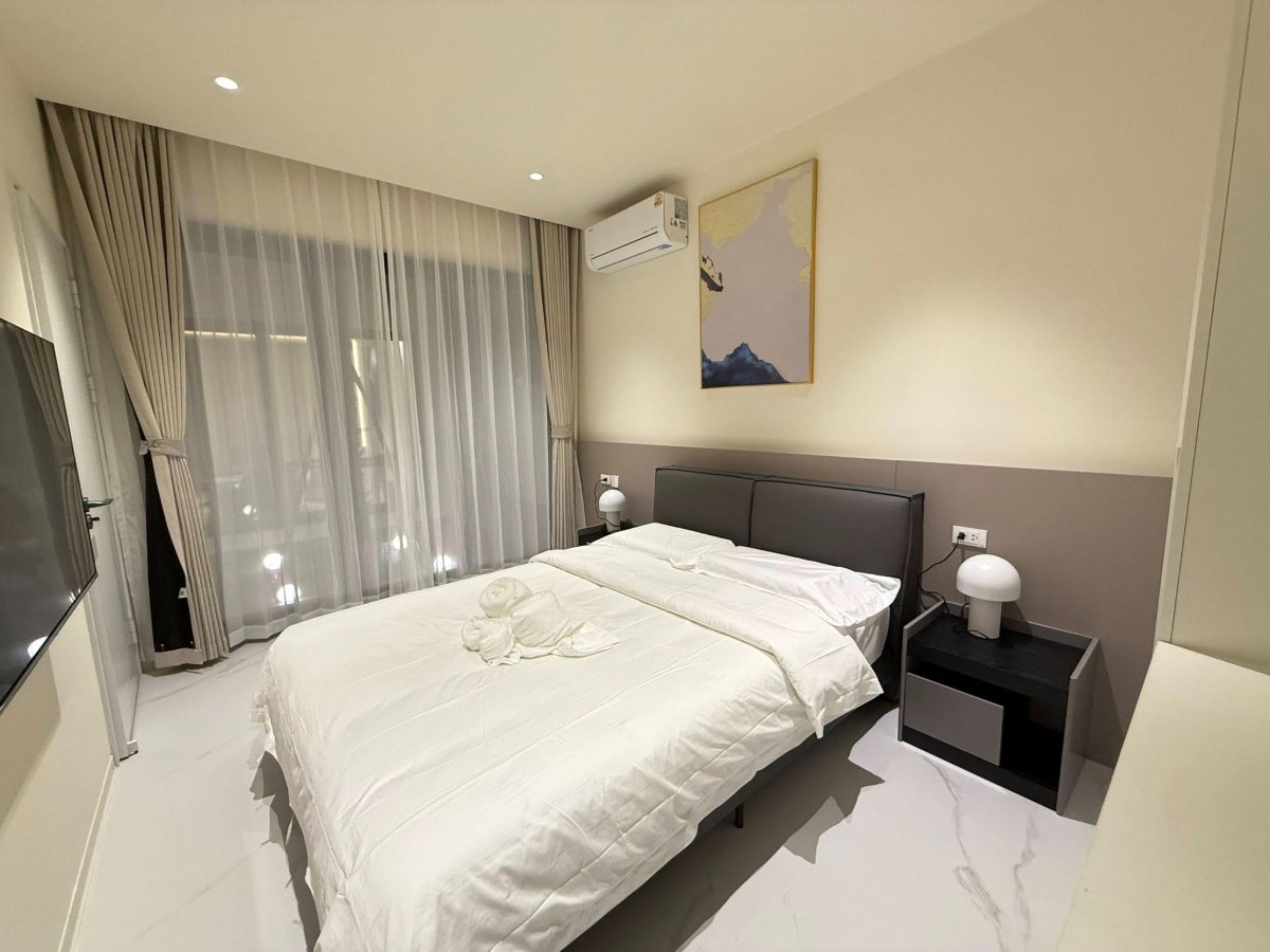 รูป Suksabai Pool Villa – บ้านพักพร้อมสระว่ายน้ำ สำหรับเช่า บ้านขนาดใหญ่ รองรับการอยู่อาศัยหรือทำธุรกิจ 5 ห้องนอน 6 ห้องน้ำ - รูปที่ 17/20