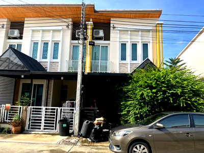 ขายทาวน์โฮม : เจ้าของขายเอง ทาวน์เฮาส์ 2 ชั้น โครงการ โกลเด้น ทาวน์ เฉลิมพระเกียรติ - สวนหลวง (หลังมุม)  เขตประเวศ    (ราคา 2,650,000 บาท)