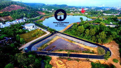 Land for sale Central Festival Hadyai : Urgent sale, beautiful land next to the Kaem Ling project behind the university, size 371 sq m (almost 1 rai), suitable for a restaurant or cafe.