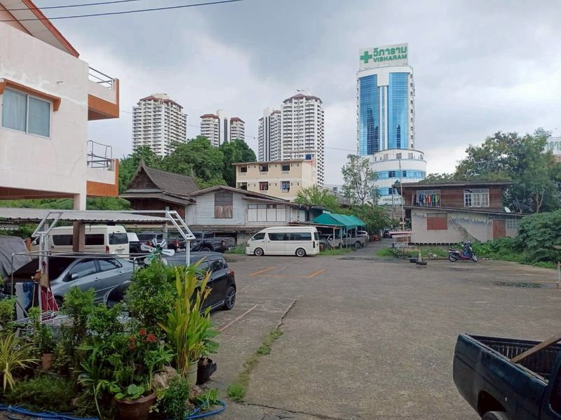 รูป ขายที่ดินพัฒนาการ 51 ติดถนนตรงโรงพยาบาลวิภาราม  - รูปที่ 3/3