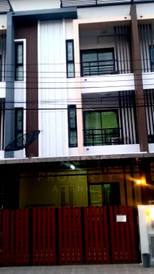 Townhouses for sale เพชรเกษม 110 : 📌 Urgently for sale : The Best Townhome Petchkasem 110 MD-87498