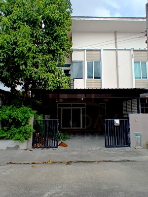 Townhouses for sale Big C Foodplace Sukhaphiban 5 : TownHouse for Sale ​🔥🔥 Special Price at Casa Ville Watcharapol-Permsin MD-94216