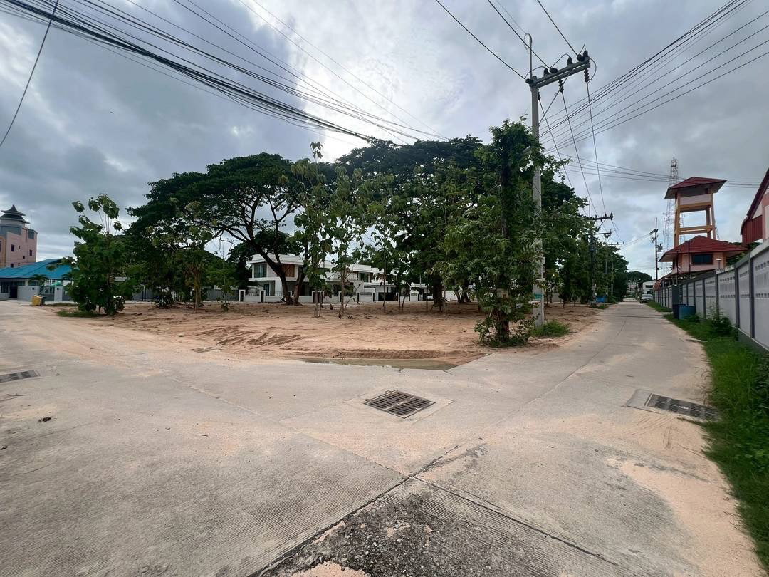 รูป ที่ดินทำเลทองฝั่งทะเลพัทยา จอมเทียน ใกล้โปรเจคริเวียร่าใหม่ เหมาะสำหรับ สร้างพูลวิลล่า - รูปที่ 3/4