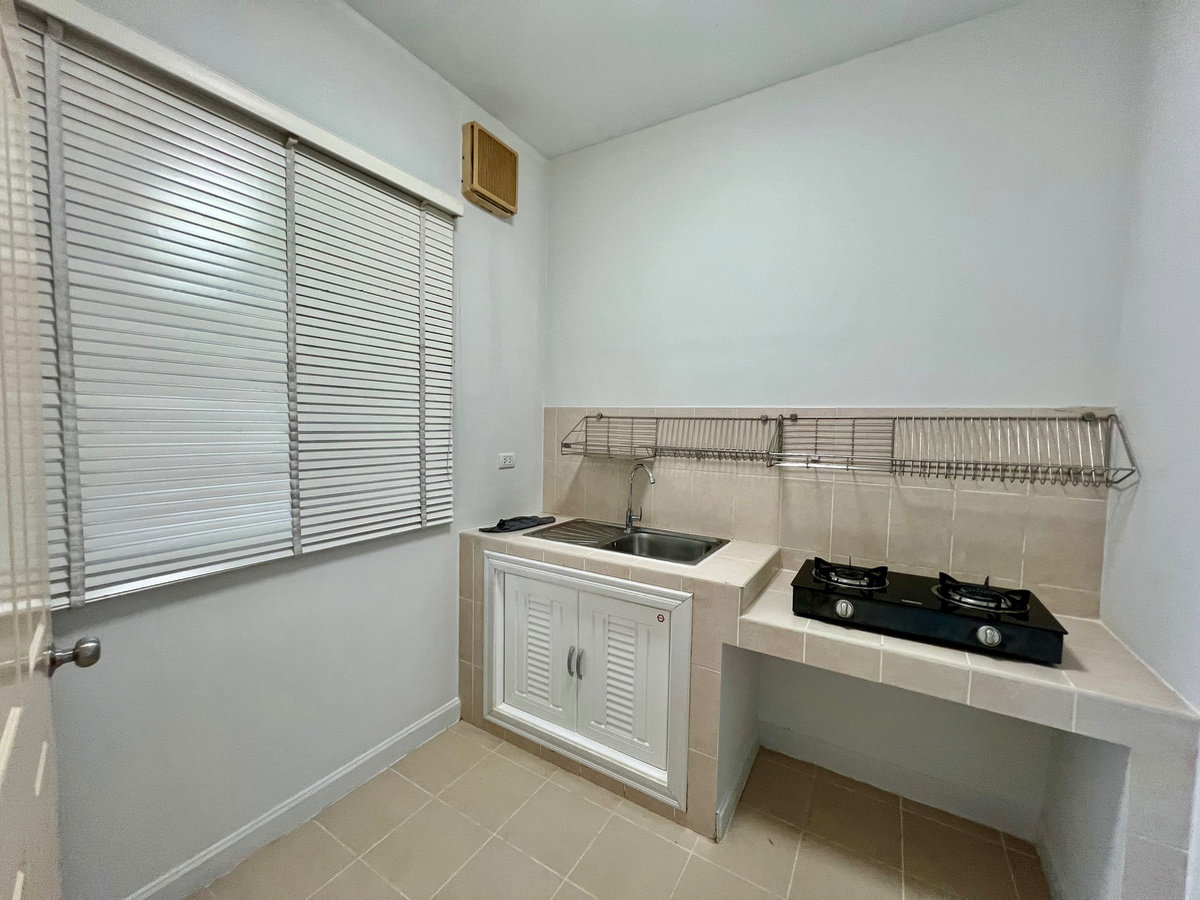 รูป 🏡 ขายด่วน! ทาวน์โฮม 3 ชั้น บ้านกลางเมือง S-Sense ศรีนครินทร์ | รีโนเวทใหม่ทั้งหลัง  บนทำเลศักยภาพ ใกล้รถไฟฟ้า - รูปที่ 23/26