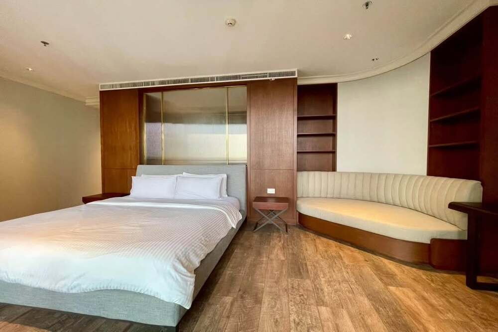 รูป 🔥 สำหรับเช่า !! ทำเลทอง, ชั้นสูง 39++, วิวเมือง!!🔥Code C20221209827........Noble Ploenchit, 3 ห้องนอน Duplex, 3 ห้องน้ำ, แต่งครบ, พร้อมเข้าอยู่ 📣📣 - รูปที่ 12/22