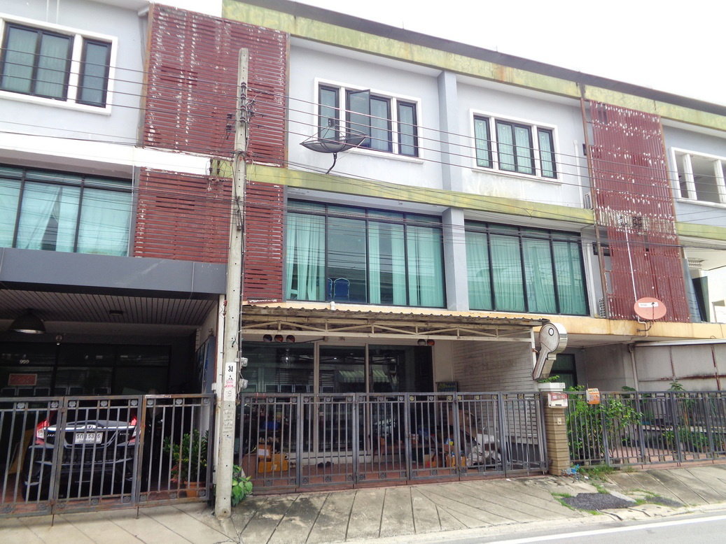 รูป 🚩 ขาย ทาวน์โฮม 3 ชั้น หน้ากว้าง ทำเลดี ต้นซอยนวมินทร์ 74 เหมาะเป็นที่พักอาศัยและประกอบกิจการ  - รูปที่ 11/32