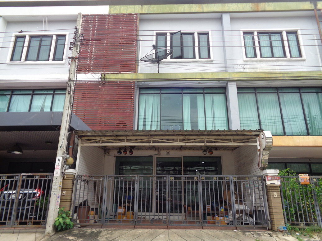 รูป 🚩 ขาย ทาวน์โฮม 3 ชั้น หน้ากว้าง ทำเลดี ต้นซอยนวมินทร์ 74 เหมาะเป็นที่พักอาศัยและประกอบกิจการ  - รูปที่ 7/32