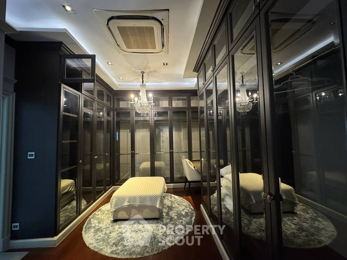 รูป บ้านเช่า 4 ห้องนอน ในโครงการ Granada Pinklao-Petchkasem บางแค (ID 2141569) - รูปที่ 11/34