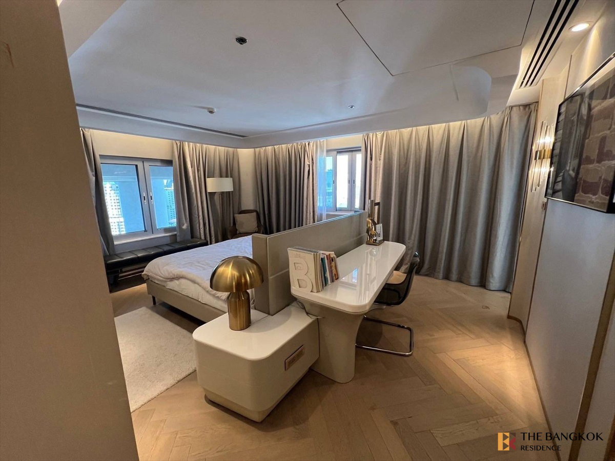 รูป 💎Luxury Duplex,Huge Room Le Raffine Sukhumvit 24 Near BTS Phrom Phong - รูปที่ 3/10