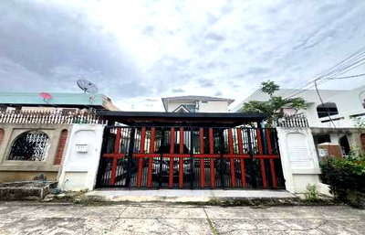 บ้านเดี่ยว วิทยาลัยเทคโนโลยีสยาม : ขายบ้านสไตล์ทาวน์โฮม 2 ชั้น สุดพิเศษ ใกล้ รพ.ศิริราช