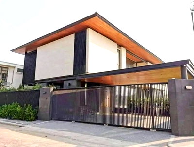 เช่าบ้านเดี่ยว เซ็นทรัล พลาซ่า บางนา : LTH13144 – House for Rent บ้านให้เช่า at Evergreen Village เอเวอร์กรีน วิลเลจ Size 610 sqm. 4 beds 5 baths ONLY 250K/Month Near Central Bangna